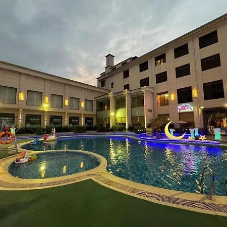 Carrianna Hotel Foshan Eksteriør billede